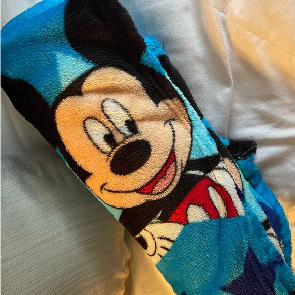 Mickey Mouse Toddler Room Lot - Picture 2 of 6